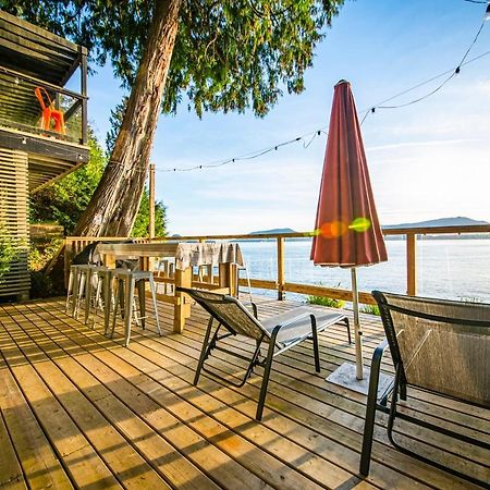 Waterfront Cottage With Superb Coastline Views West Vancouver Kültér fotó