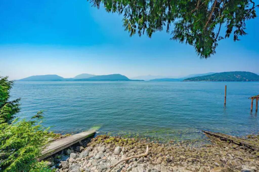 Waterfront Cottage With Superb Coastline Views West Vancouver Kültér fotó