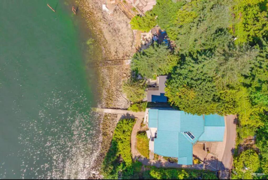 Waterfront Cottage With Superb Coastline Views West Vancouver Kültér fotó